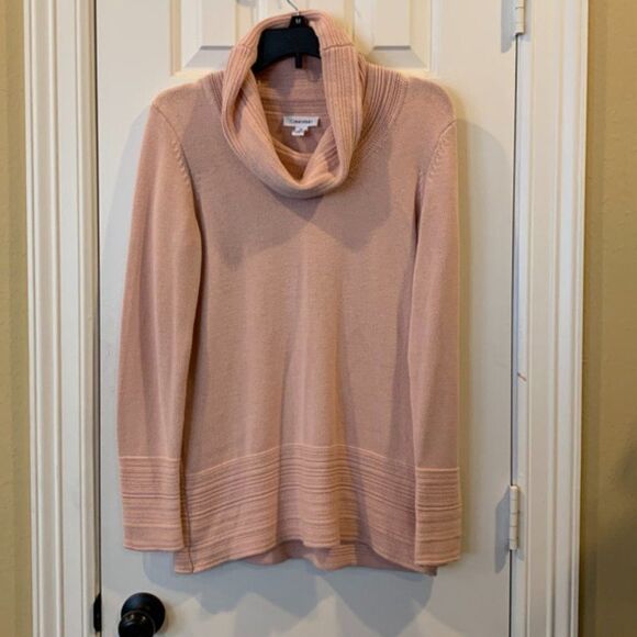 Calvin Klein Blush Knit Sweater - Picture 1 of 3